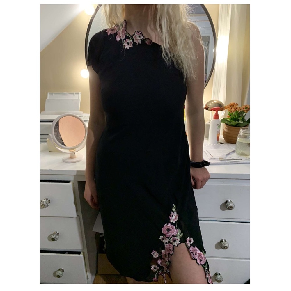 Beautiful black dress
